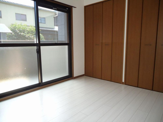 【寝室】 | ハイデンス菰野