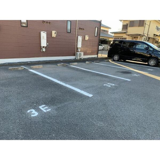 【駐車場】 | ルーベンス日永Ⅱ | ※同建物同型別のお部屋
