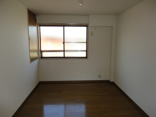 【寝室】 | ルーベンス日永Ⅱ | ※同建物同型別のお部屋