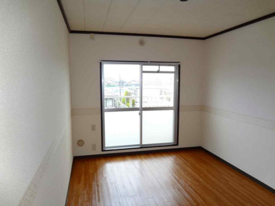 【居間・リビング】 | サンコーポラス | ※同物件別室参考写真