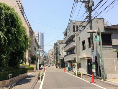 【周辺】 | モンターニャ千駄ヶ谷 | 千駄ヶ谷大通り商店街‐グリーンモール沿い