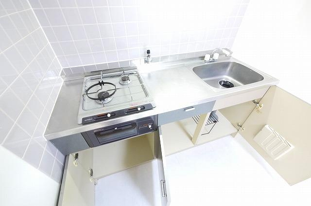 艸香駅前ビルのキッチン