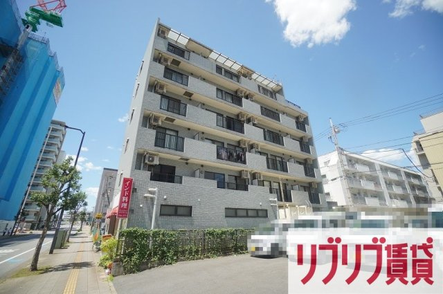 ピスタ２１の外観