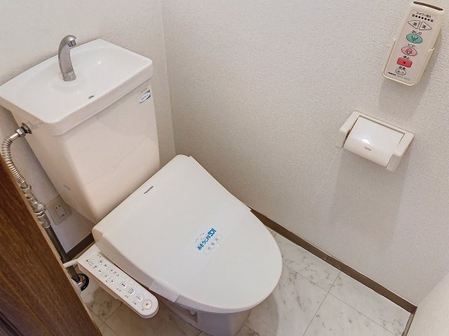 パンション白川のトイレ|清潔感のあるトイレです