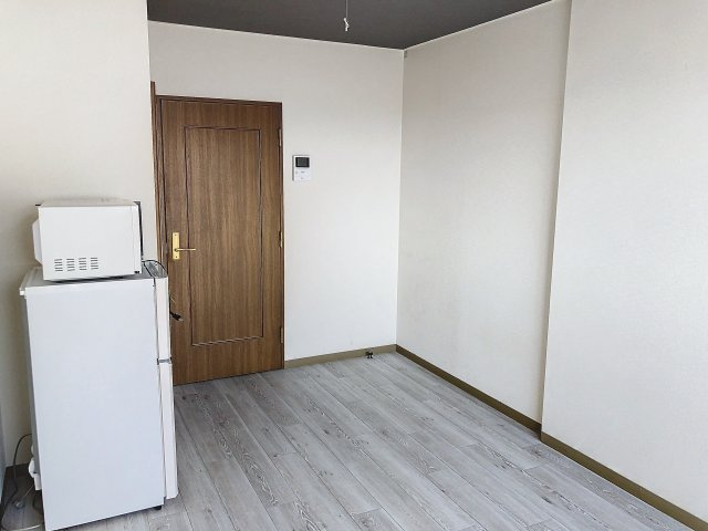 パンション白川の洋室|コンパクトで使いやすい洋室です