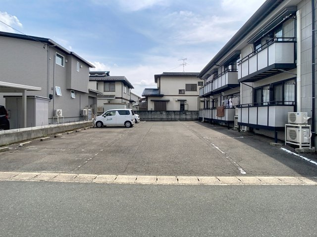 センティアムタナカの駐車場