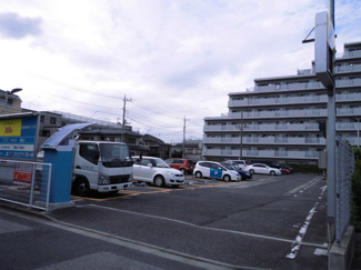 【駐車場】