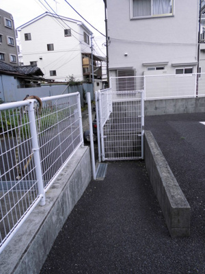 【その他共用部分】 | 三立製菓駐車場 | 北側通路