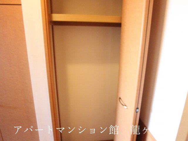 フォーシーズン白羽Aの収納