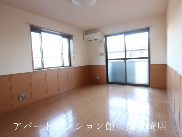 フォーシーズン白羽Aの洋室