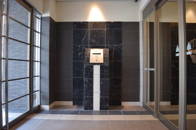 【エントランス】 | プレサンス北浜ラ・フェスタ