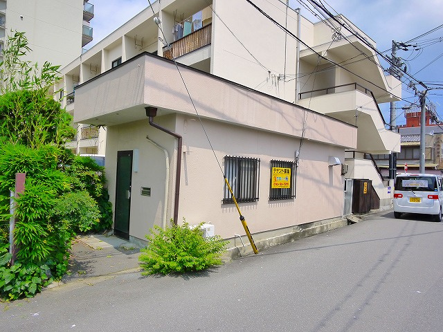 大宮西田マンションの外観