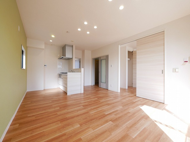 ベルビュの居間・リビング|ゆったり過ごせる居間です