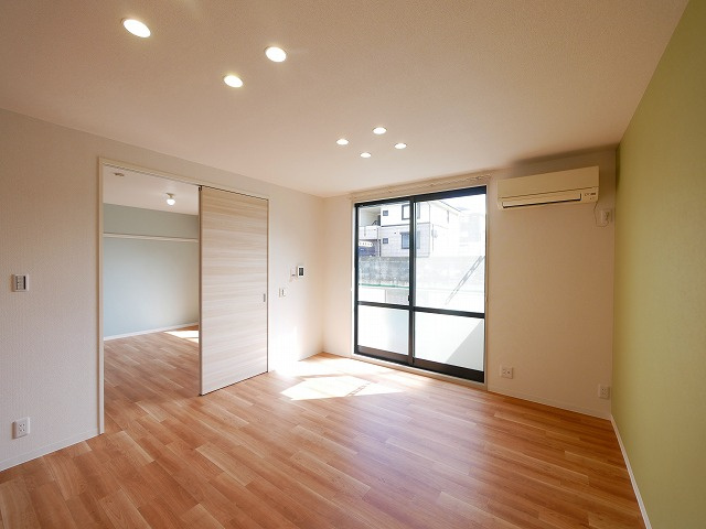 ベルビュの居間・リビング|ゆったりとしたリビングです