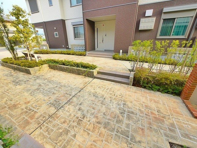 シャーメゾン城山台Ｎのエントランス