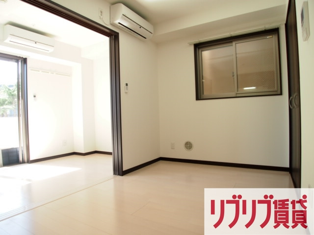 プランドール千葉の居間・リビング