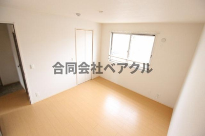 【洋室】 | レークタウンA棟 | コンパクトで使いやすい洋室です