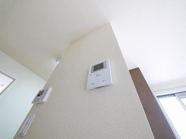 シャーメゾン七条のエントランス