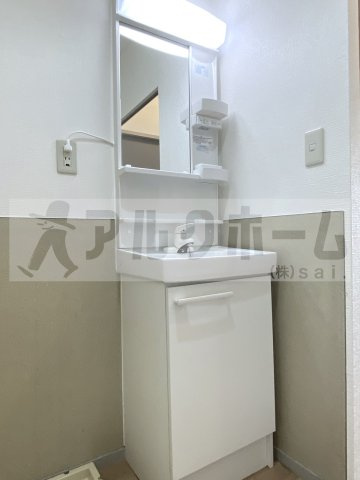 サンビレッジOKUNO(オクノ) Bの独立洗面台