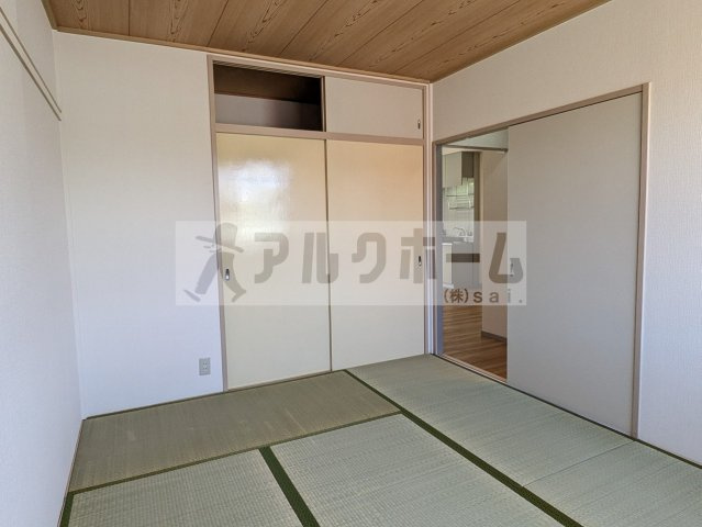 サンビレッジOKUNO(オクノ) Bの駐車場