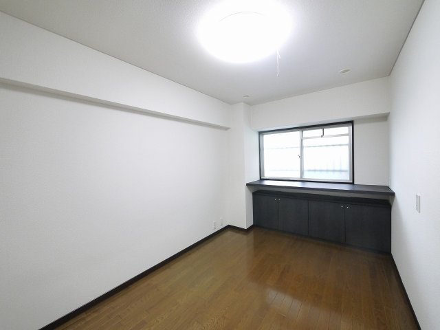 藤和奈良ハイタウンⅠの洋室|個人の部屋や寝室として使える洋室です