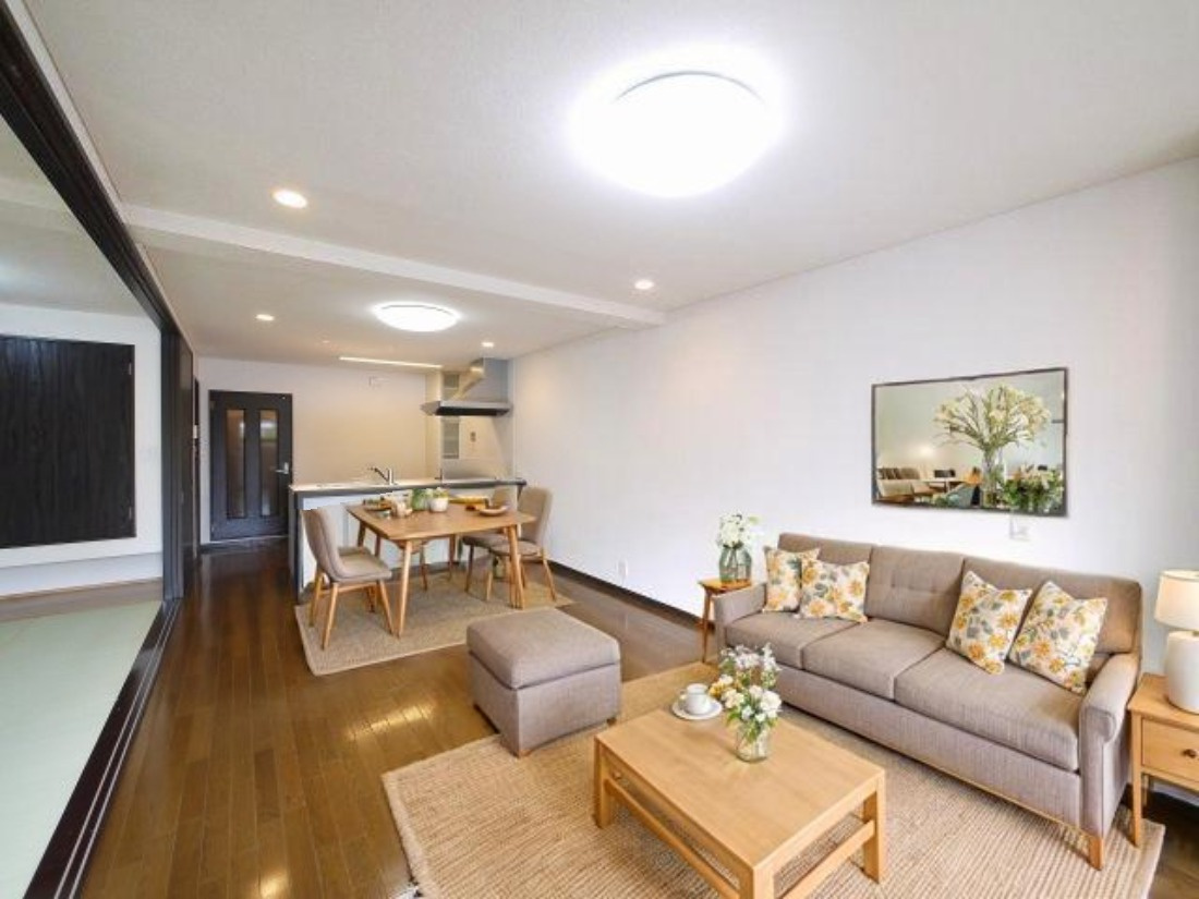 藤和奈良ハイタウンⅠの居間・リビング|CGで家具等を配置したもので家具等は含まれません