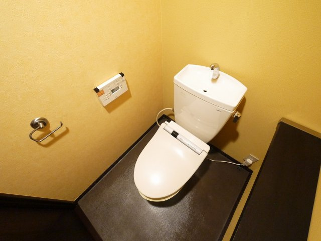 藤和奈良ハイタウンⅠのトイレ|シンプルで使いやすいトイレです