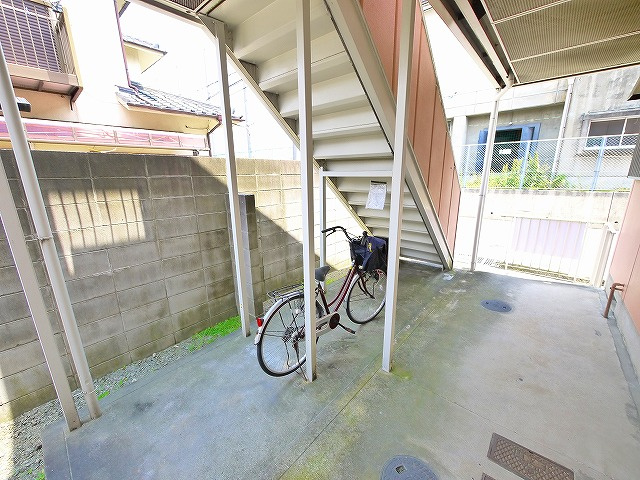 メゾン松塚のその他共用部分|昇降階段