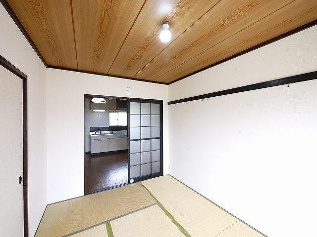 メゾン松塚の子供部屋|ゆったりした子供部屋です