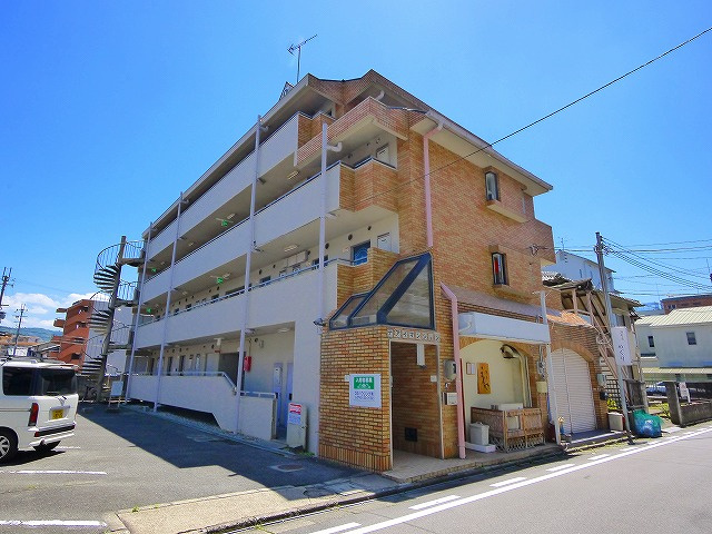 デアイマンションの外観|落ち着いた雰囲気の外観です