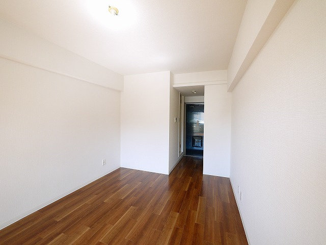 デアイマンションの洋室|ゆったりした洋室です