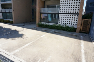 【駐車場】 | 平面駐車場