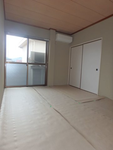 コーポ本屋の和室