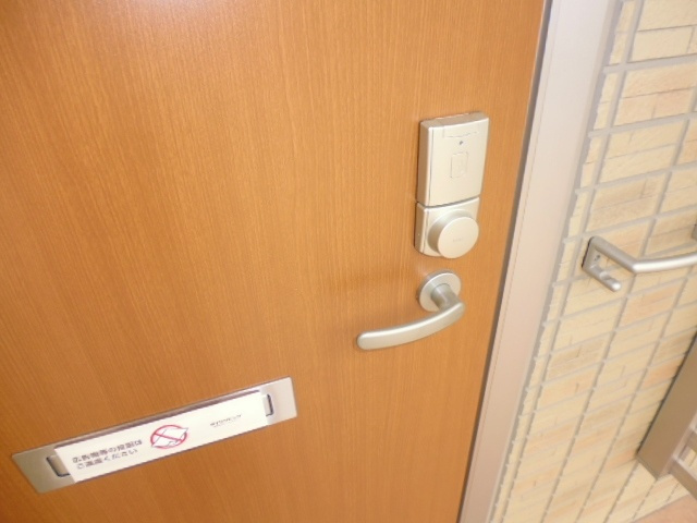 ヴィラ・ボヌールＢの玄関