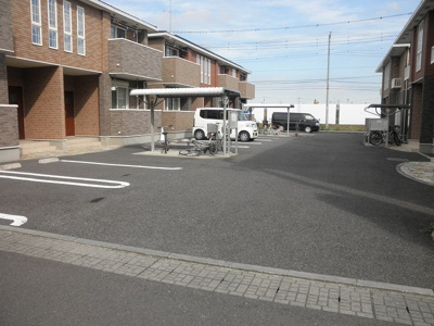 【駐車場】 | エル　クレシェンドⅡ
