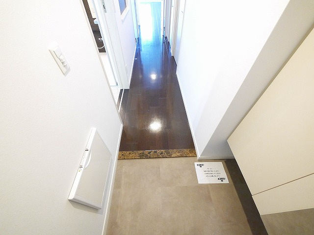 幸court saidaijiの玄関