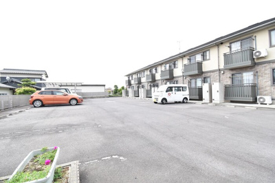 【駐車場】 | リバーサイド　マロニエ