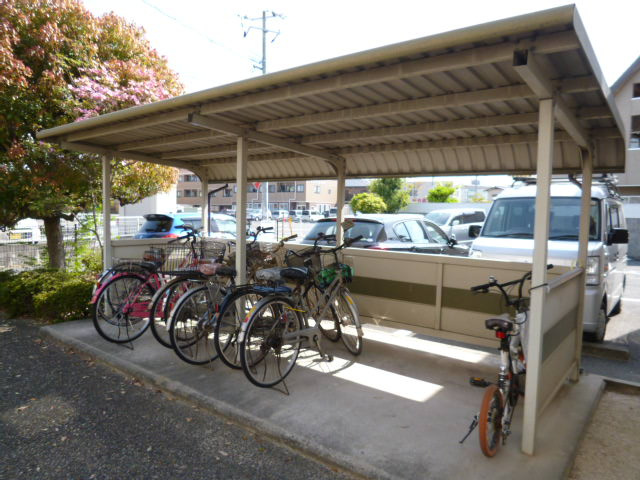 倉敷市大島のアパートのその他共用部分|自転車置き場
