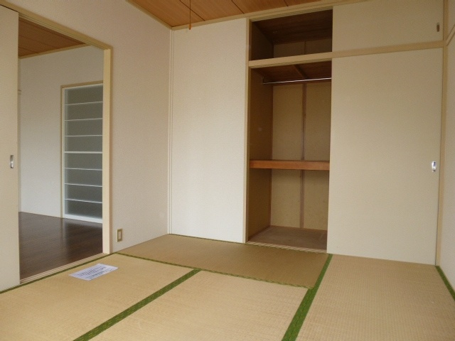 サンライフひろみねＢの寝室|和室