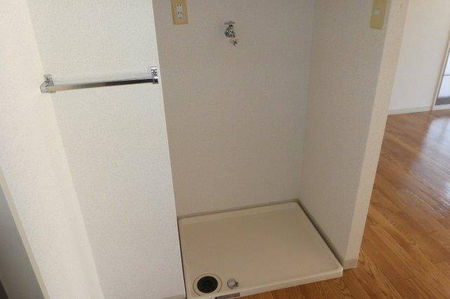 サンビレッジ新田Ａのその他|洗濯機置き場