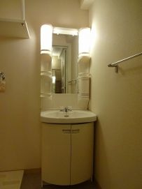 グランパーク天神の独立洗面台|グランパーク天神（2LDK）　独立洗面台