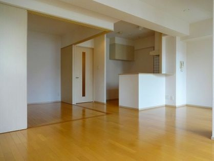 グランパーク天神の居間・リビング|グランパーク天神（2LDK）　リビング