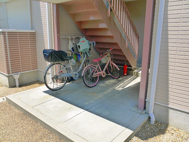 ジュネス青野のエントランス