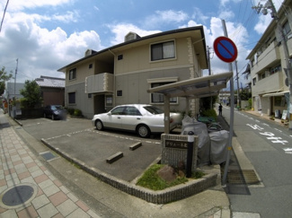 【駐車場】