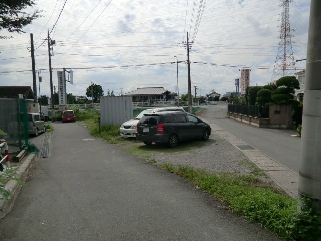 高崎市倉賀野町　売地　100.1坪の前面道路含む現地写真