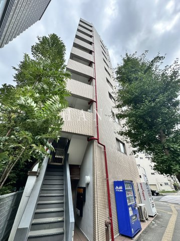 ベルゾーネ千住の外観