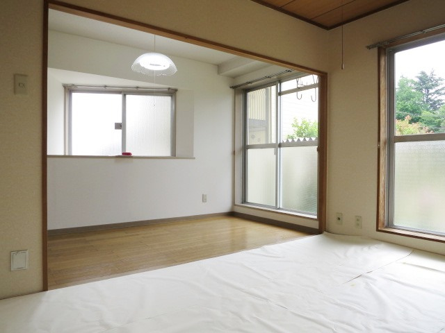 久米川兼六ハイムの洋室