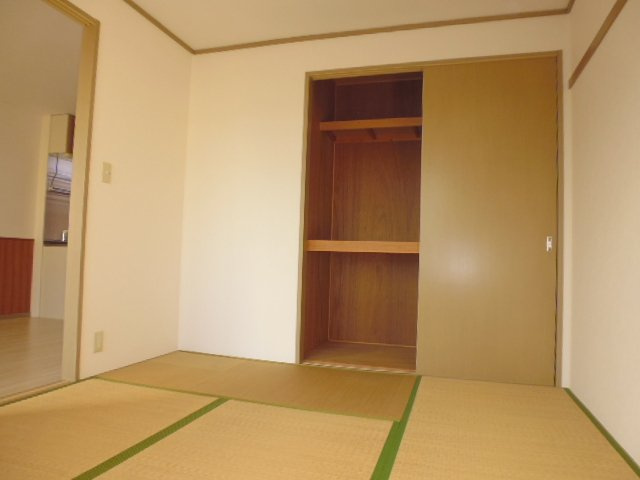 レイモンドサンヴィレッジＧの洋室|和室→洋室に変更