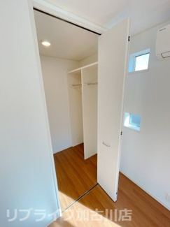 【居間・リビング】 | 美乃利戸建Ａ