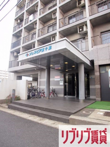 ジェネピア東千葉のエントランス